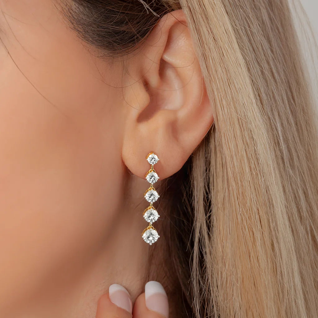 Airy Elegance Drop Earrings 1