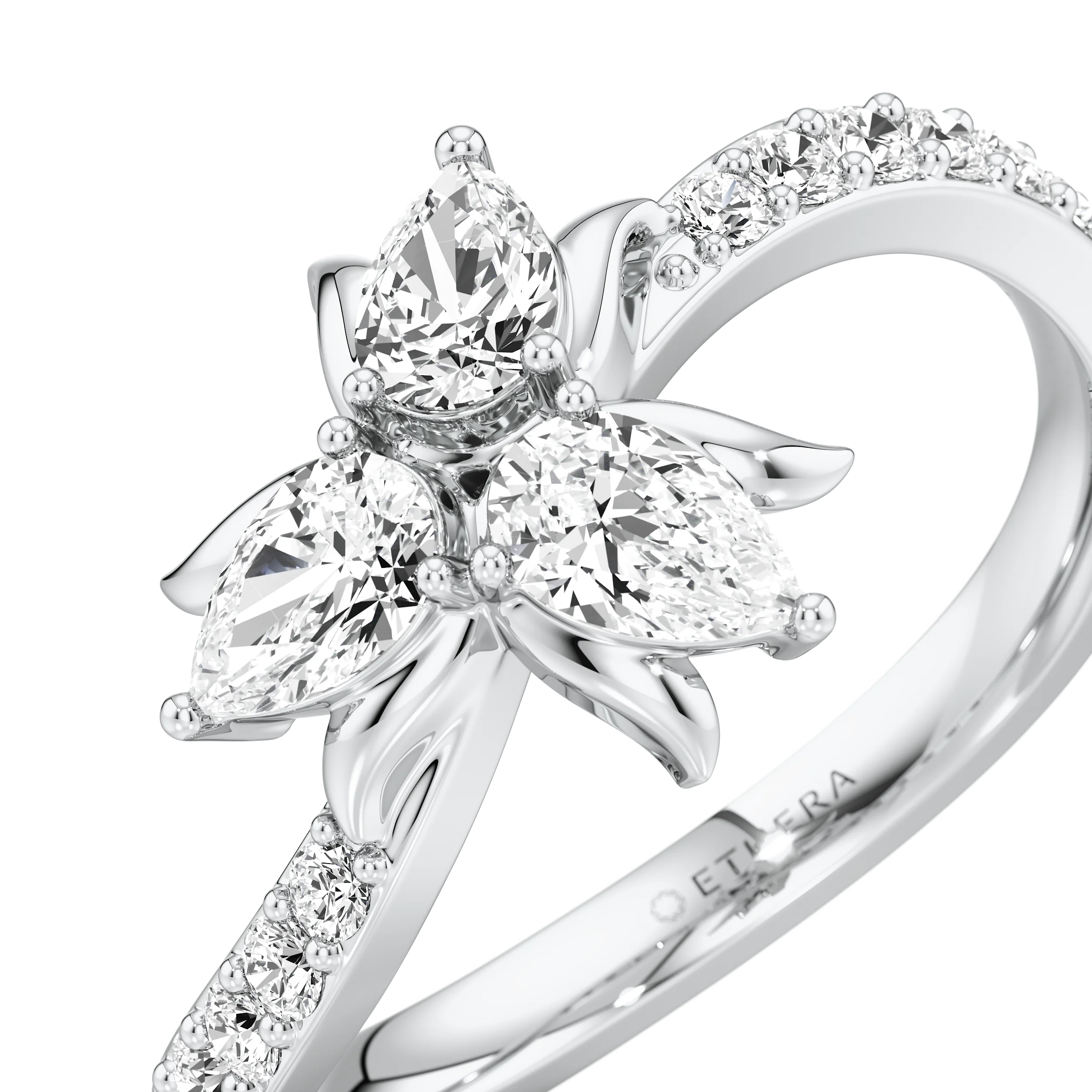 Sepels And Tepels 3 Stone Ring 7