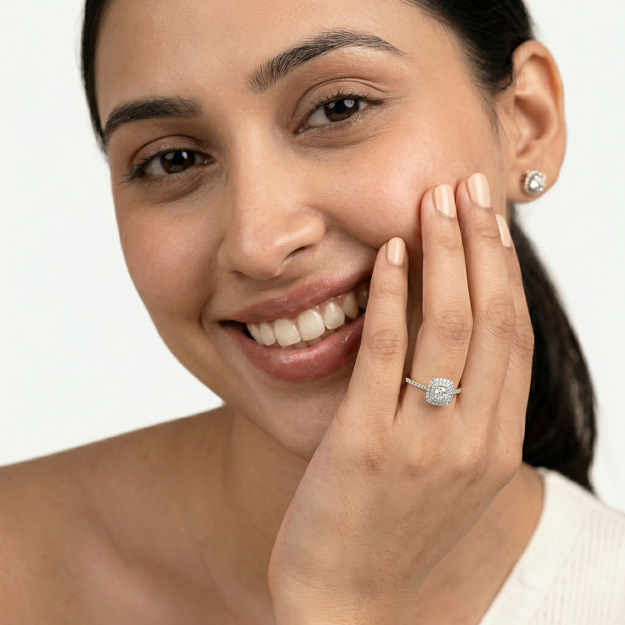 Golden Era Solitaire Ring hover