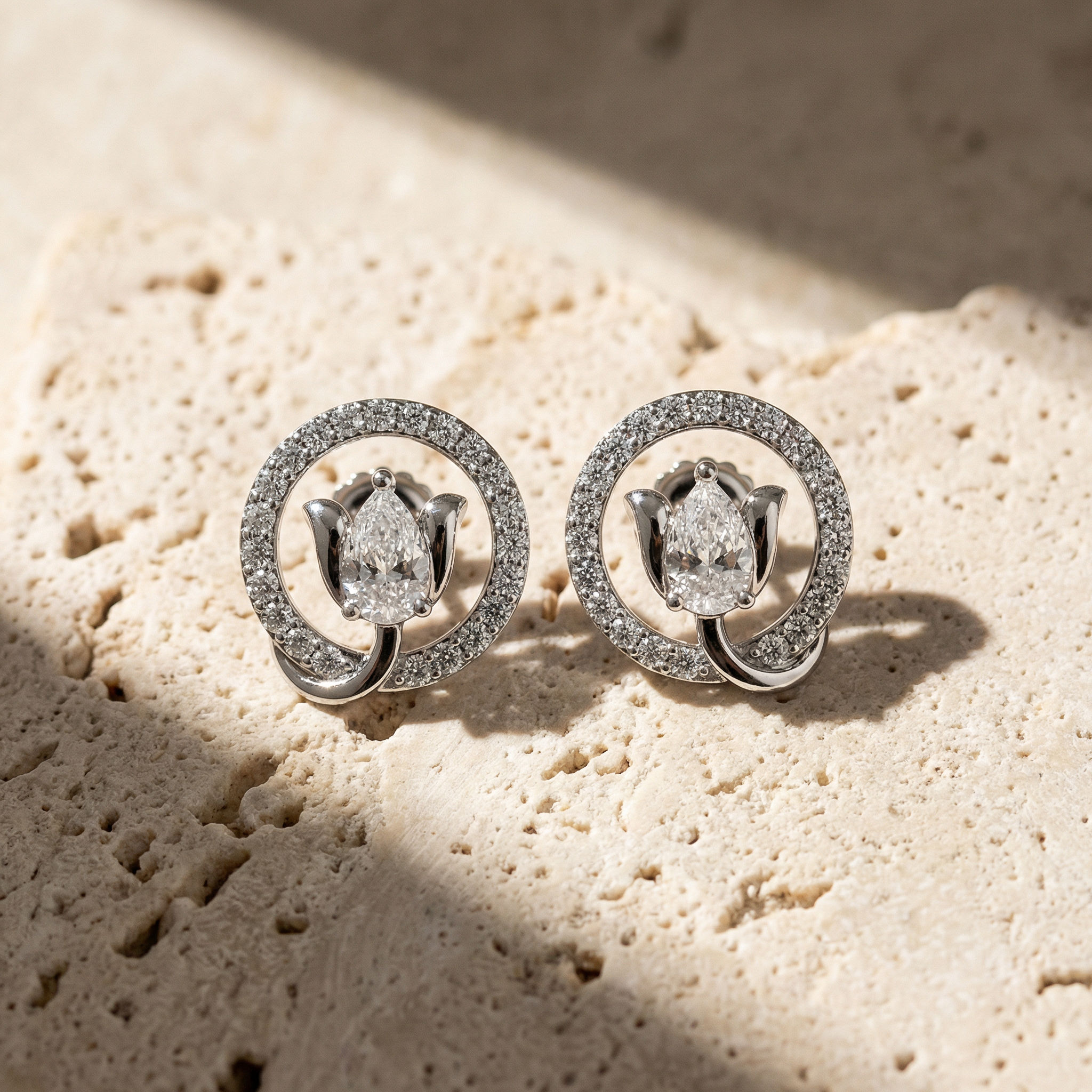 Aurelia Stud Earrings 2