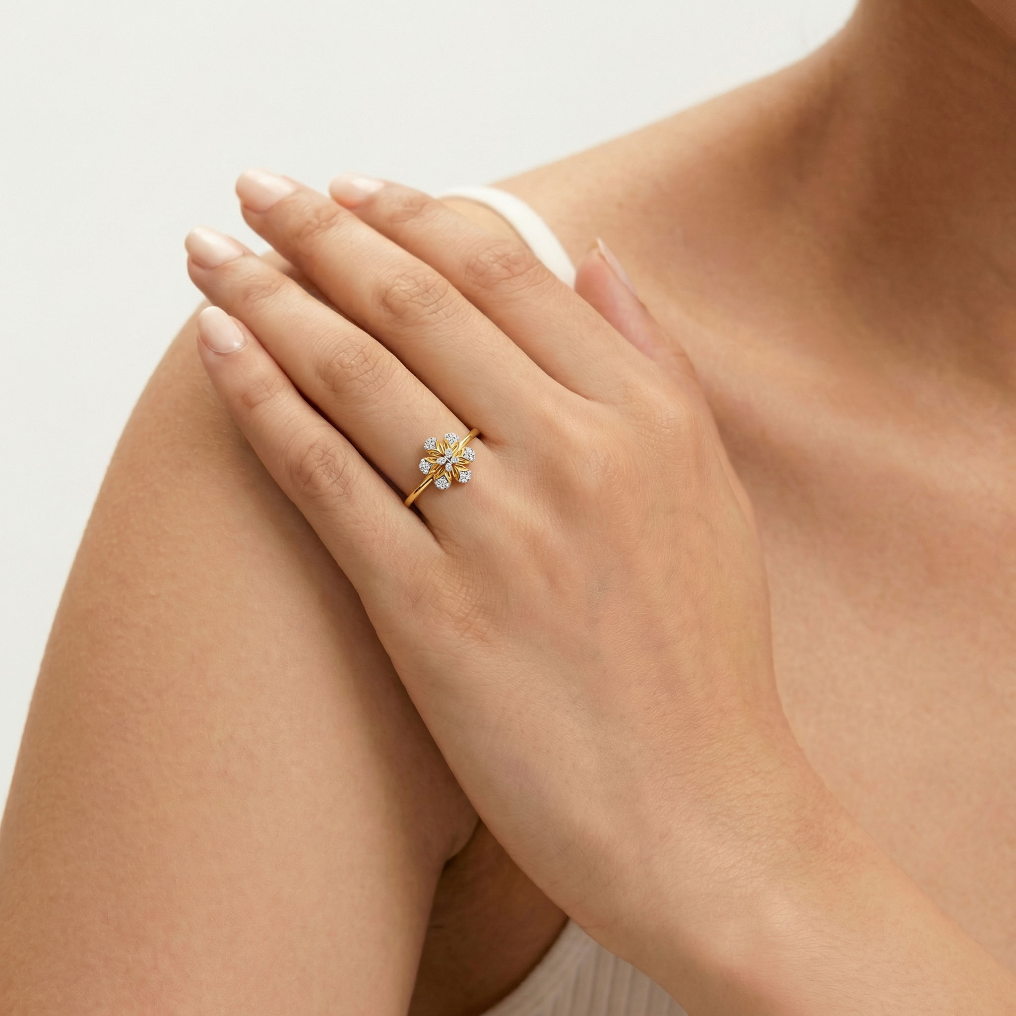 Petal Glow Diamond Ring 1