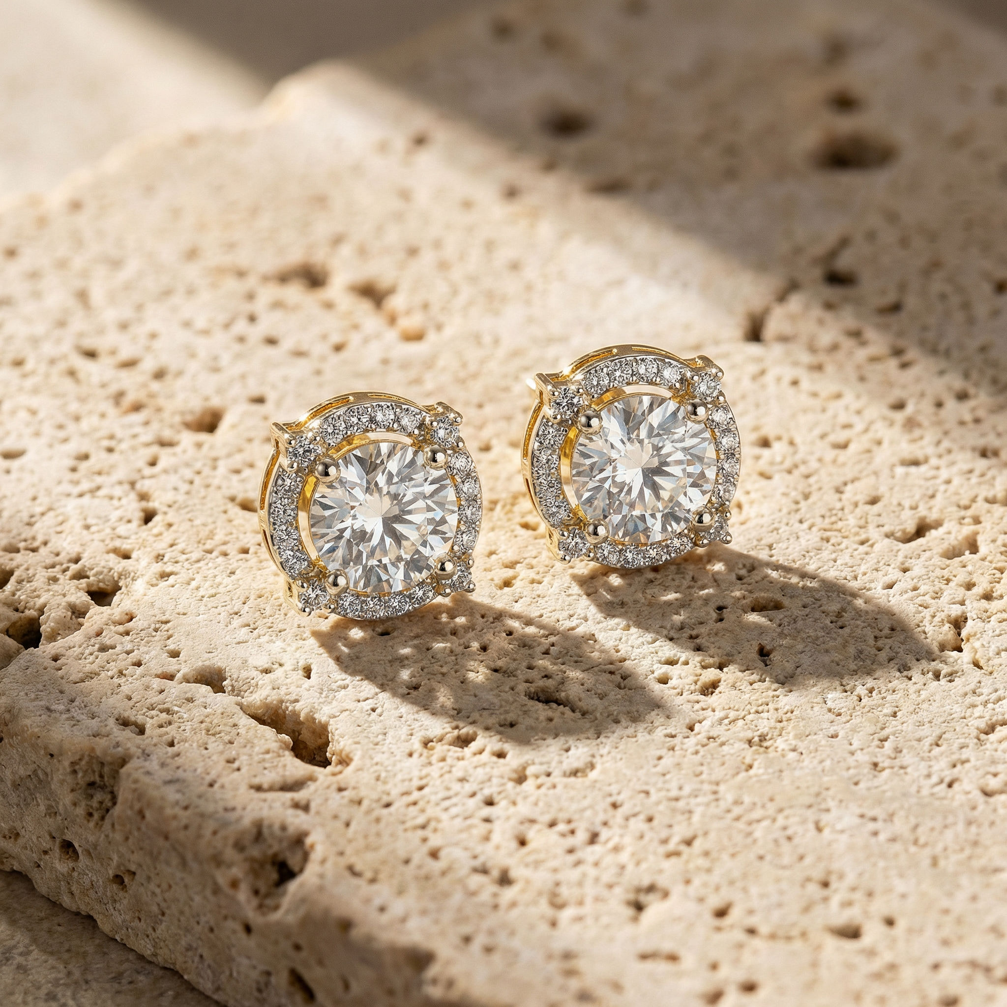 Halo In Motion Stud Earrings 2