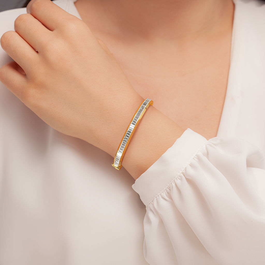 Heartline bangle  1