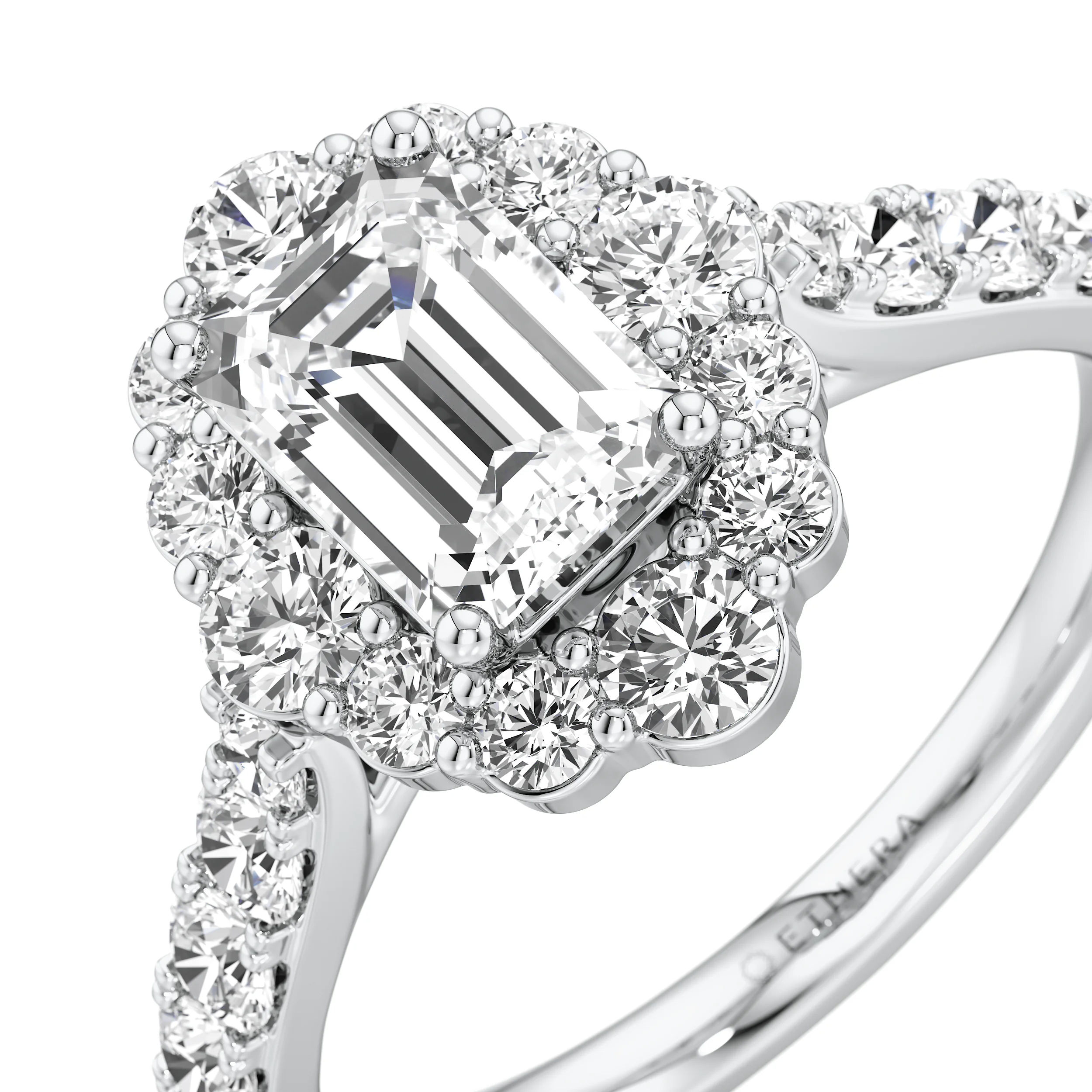 Royal Aura Solitaire Ring 7