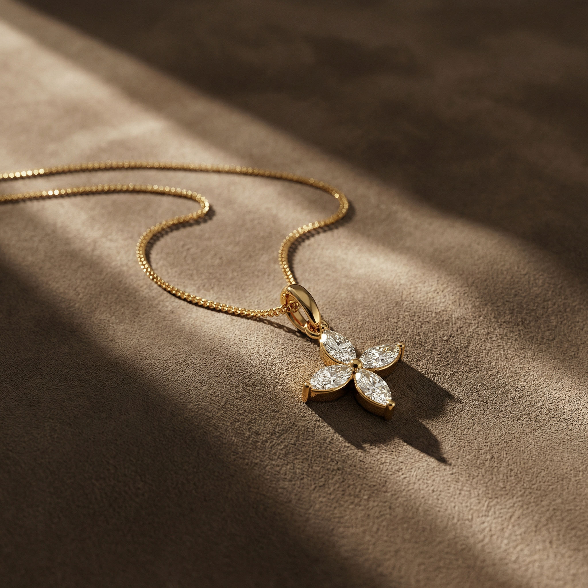 Marquise Fleur  Pendant And Earrings 3