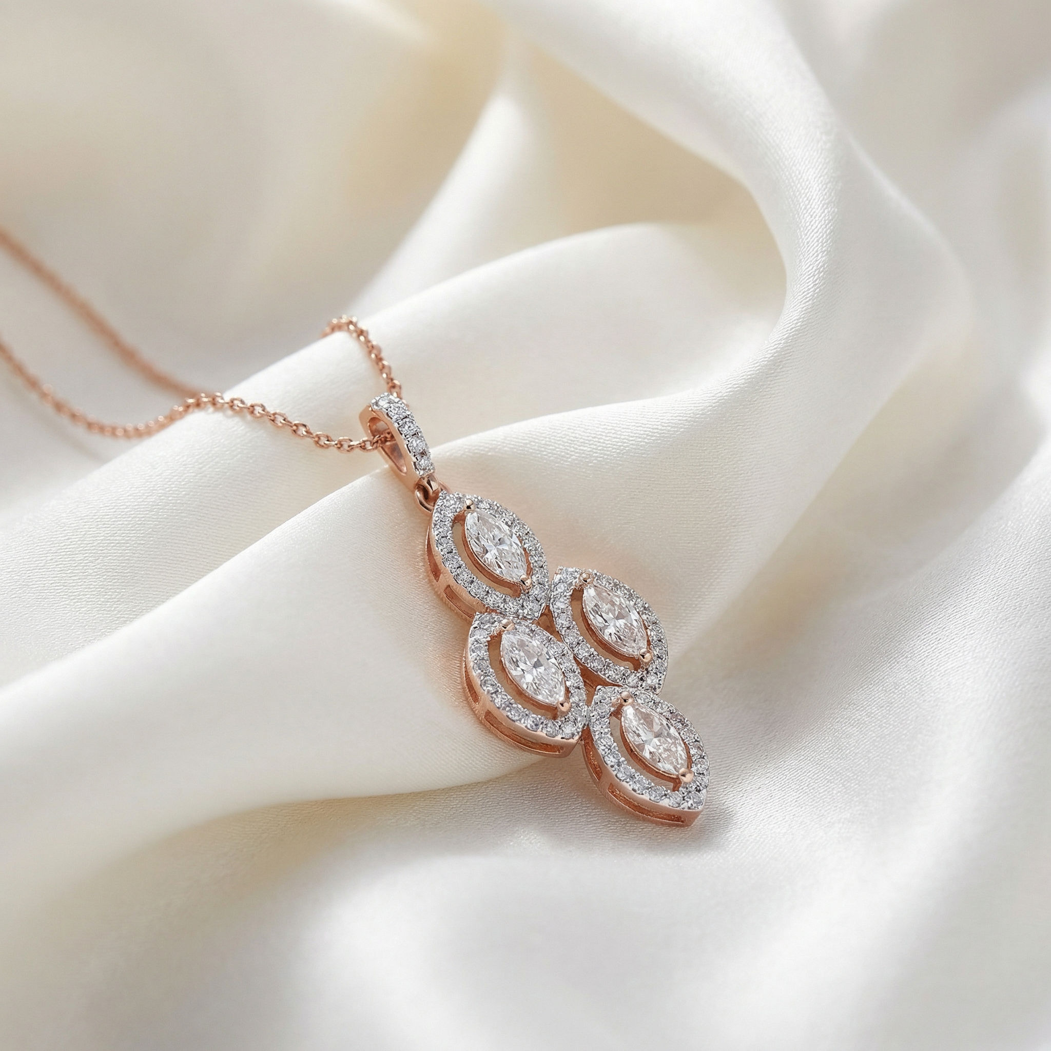 Quadra Bloom Diamond Pendant 2