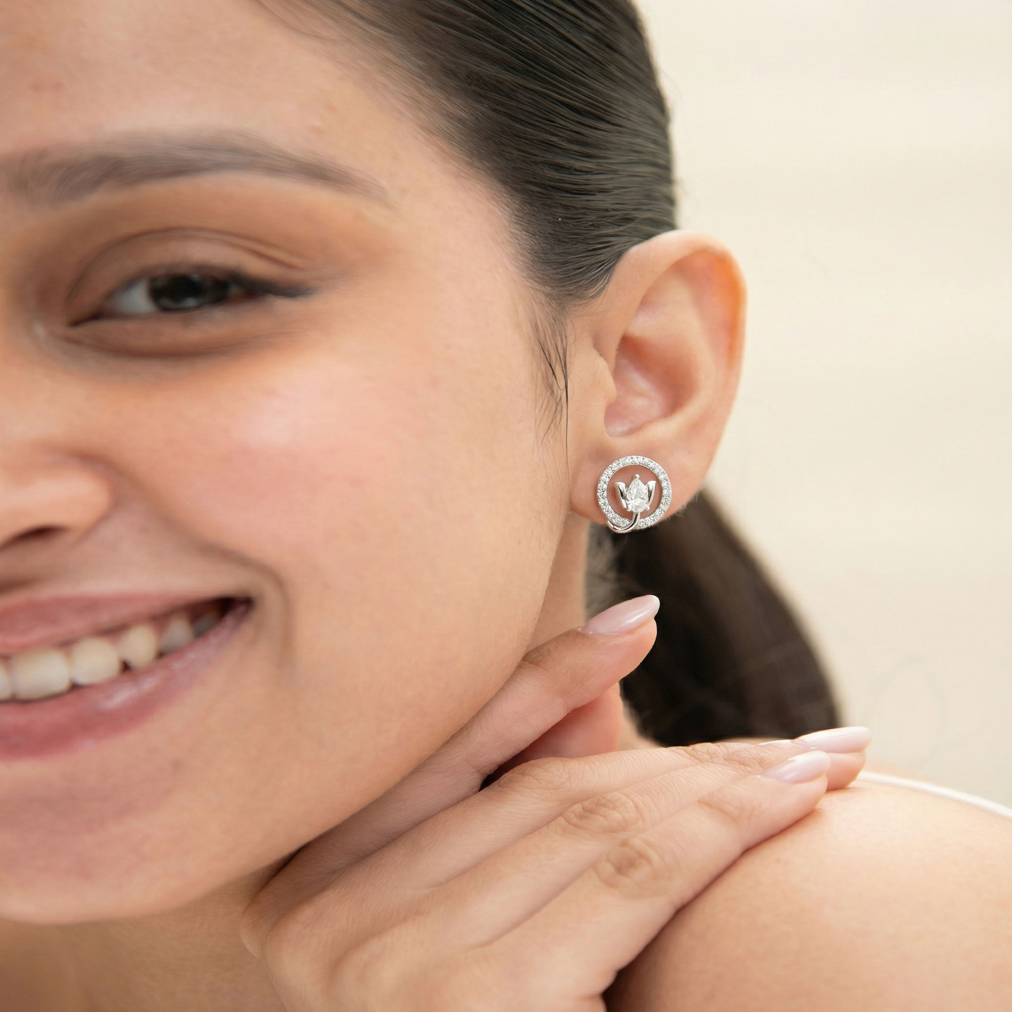Aurelia Stud Earrings hover