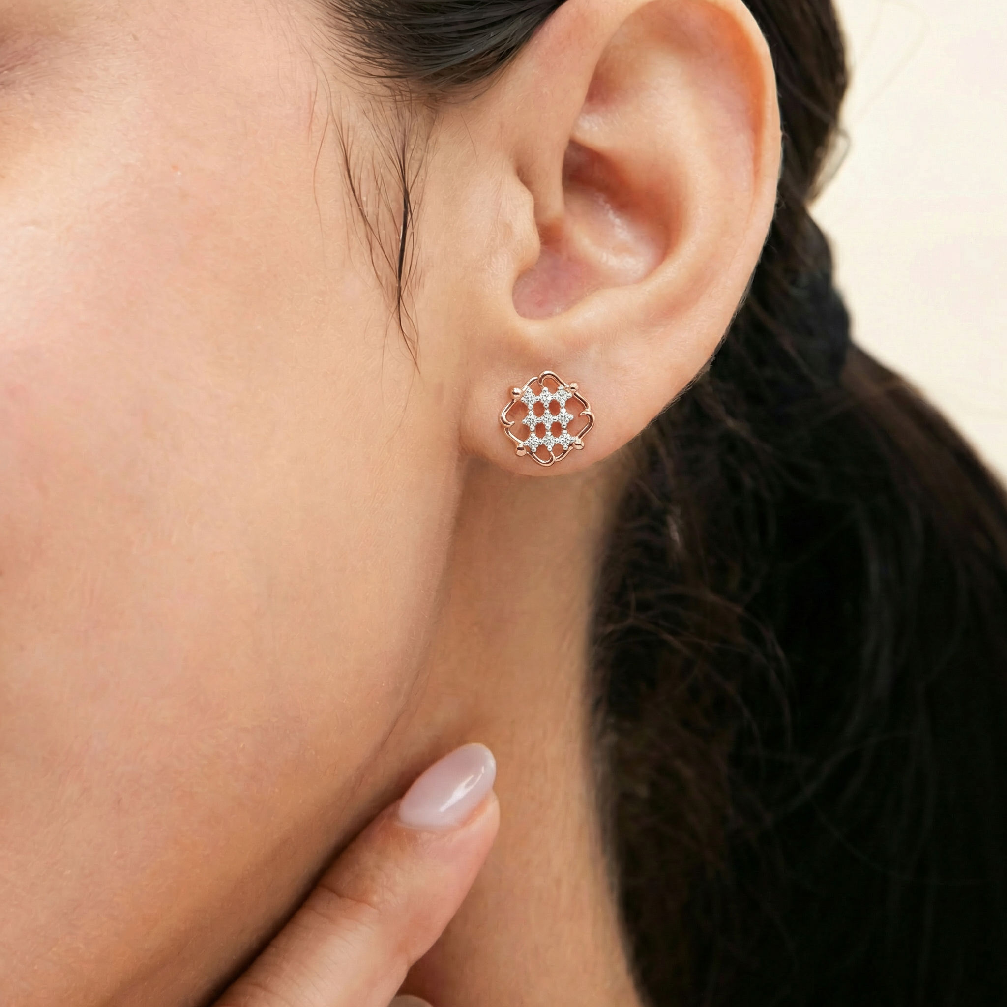 Filigrae Studs hover
