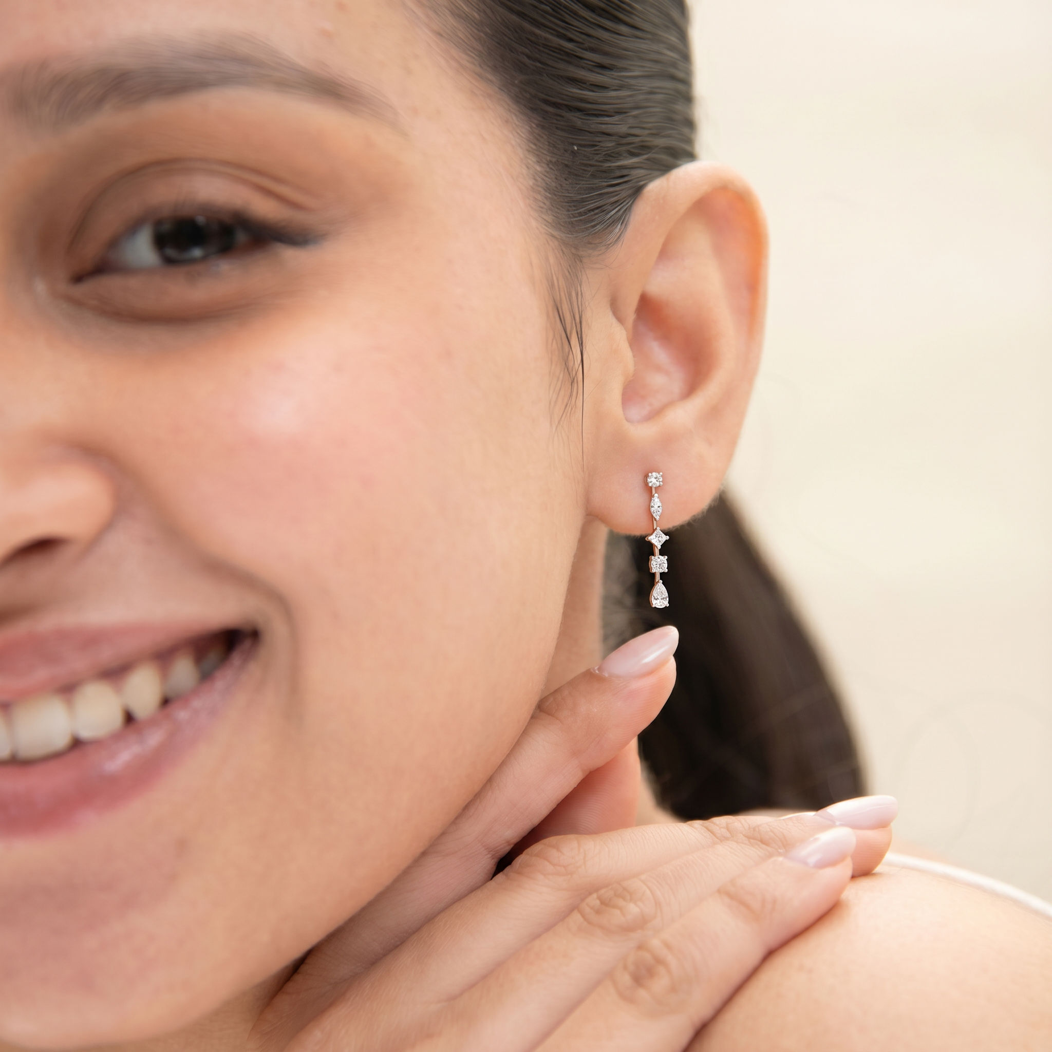 Elara Drop Earrings 1