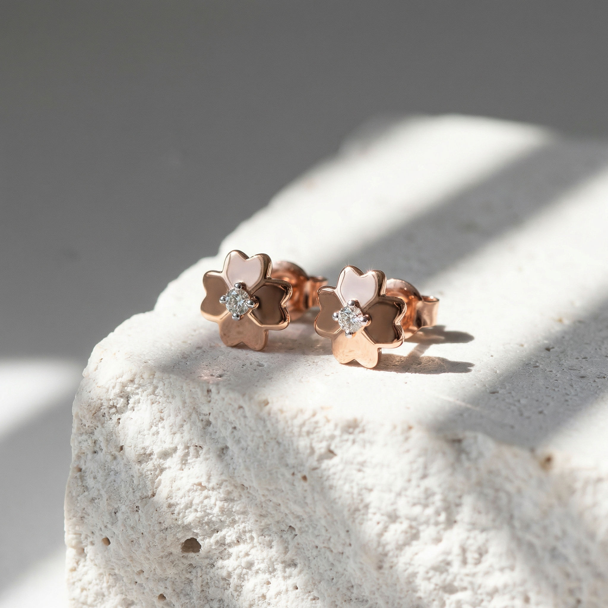 Blossom Wink Kids Studs