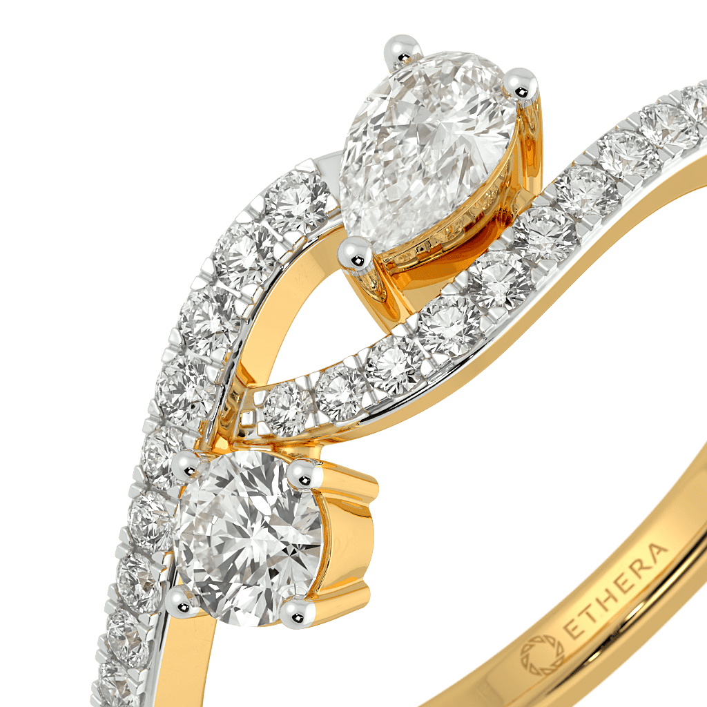 Embrace Curve Ring 3